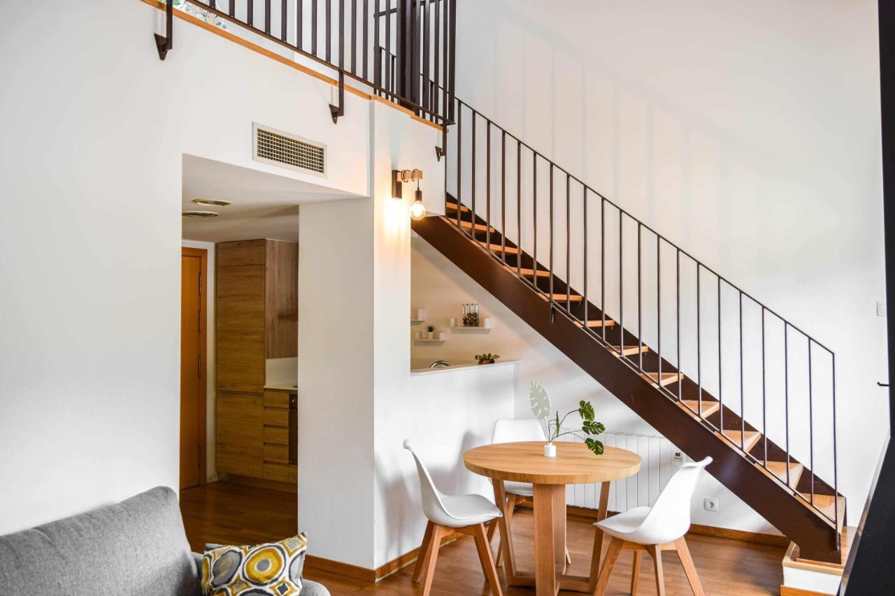 Loft Besalu Alojamiento Centrico Y Acogedor エクステリア 写真