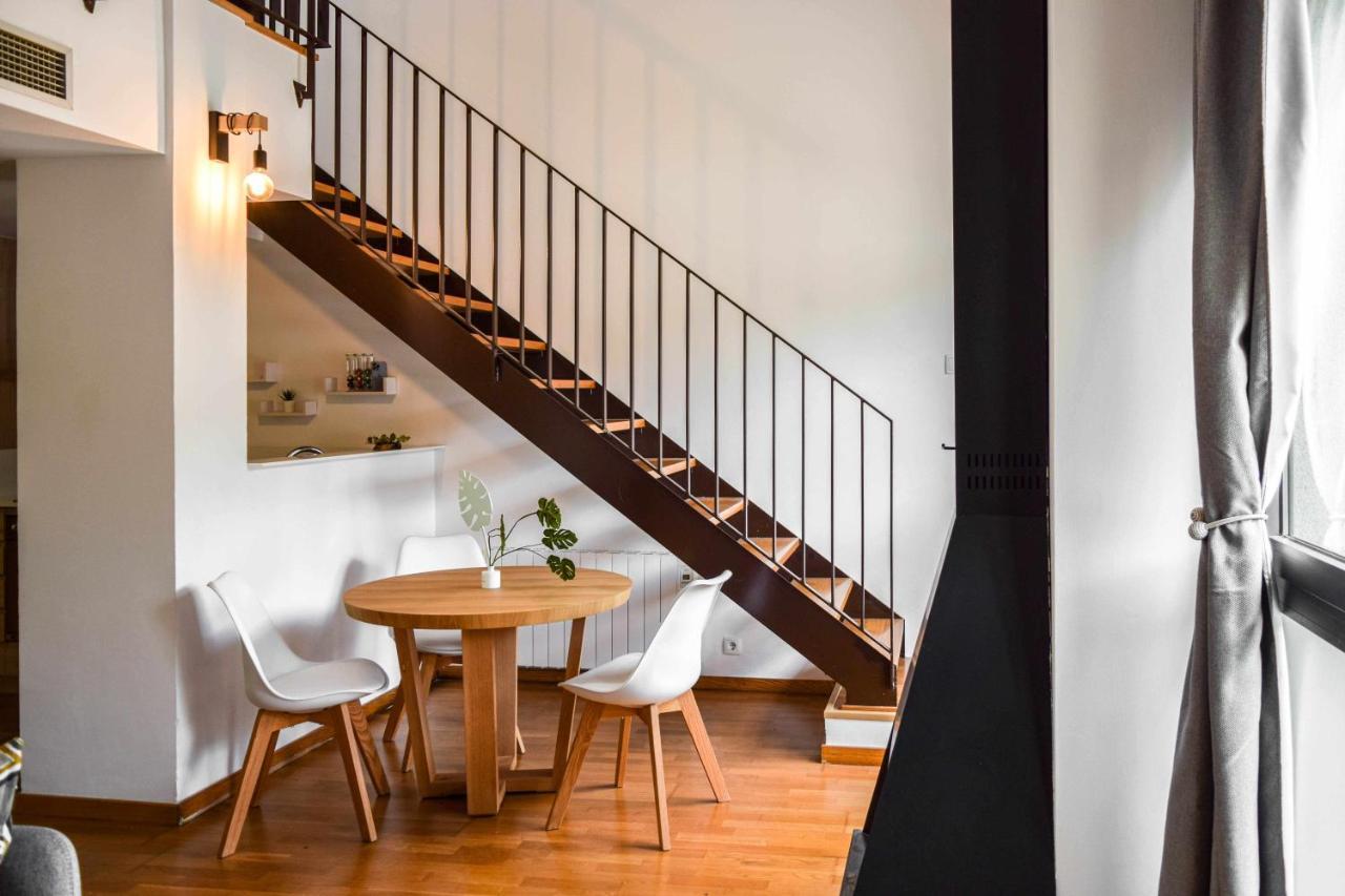 Loft Besalu Alojamiento Centrico Y Acogedor エクステリア 写真