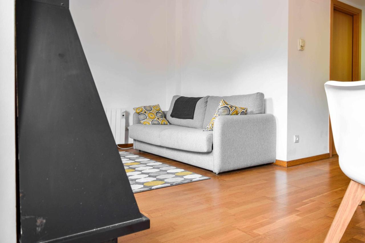 Loft Besalu Alojamiento Centrico Y Acogedor エクステリア 写真